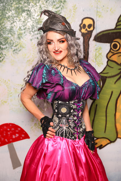 *FREE SKIRT INCLUDED! *Petite Wench in Pitch Black Medallion w/Enchanted Oracle Panels *FREE SKIRT* - Spooky Saturday Part 2