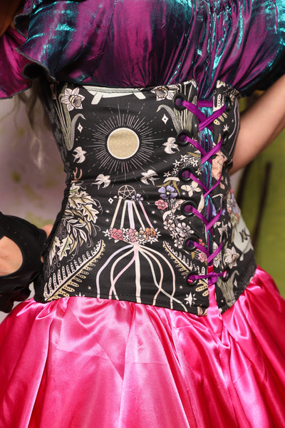 *FREE SKIRT INCLUDED! *Petite Wench in Pitch Black Medallion w/Enchanted Oracle Panels *FREE SKIRT* - Spooky Saturday Part 2