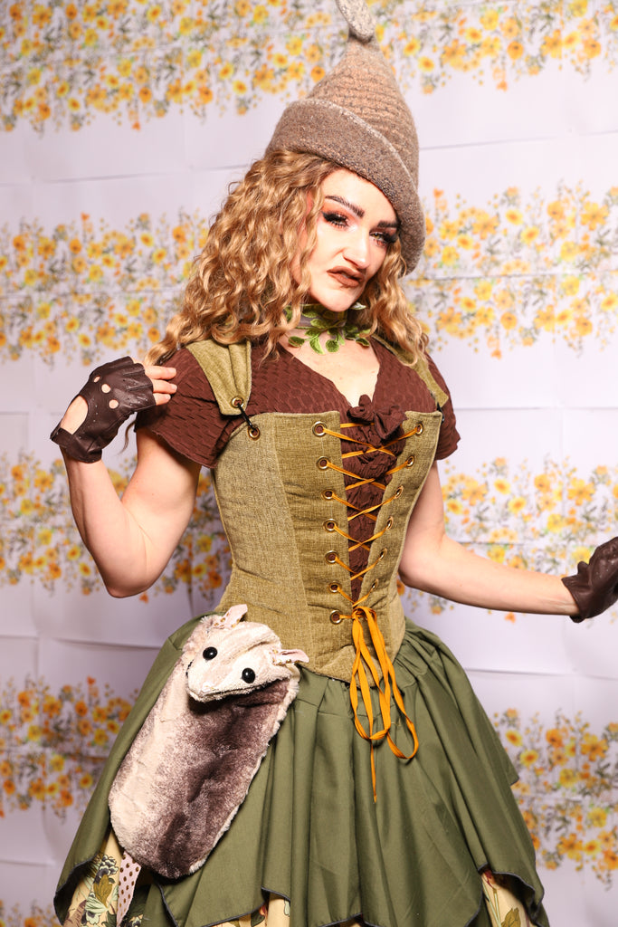 24. Elizabethan Corset in Botanical Thread Green - The Leave It To Bea Damsel in this Dress Corsets 24. Elizabethan Corset in Botanical Thread Green - The Leave It To Bea Damsel in this Dress Corsets