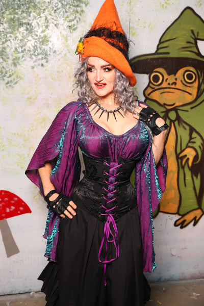 Wench Corset in Pitch Black Medallion - Spooky Saturday Part 2