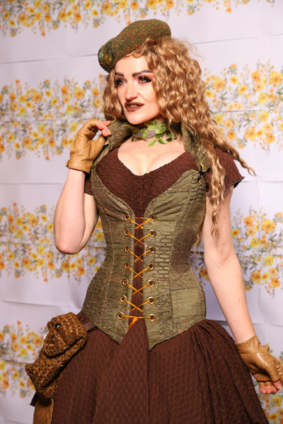06. Courtier Corset In Hedgewitch - The Leave It To Beaver Collection