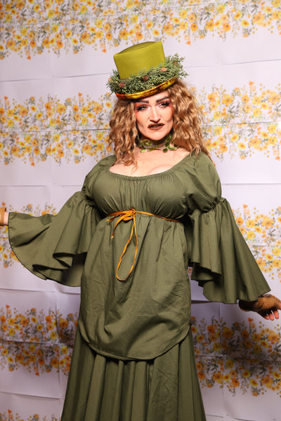 31. Flounce Blouse In Fern Green Cotton - The Leave It To Beaver Collection