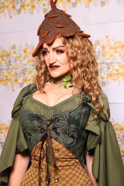 20. Cropped Marie Corset In Green Forest Scroll - The Leave It To Beaver Collection