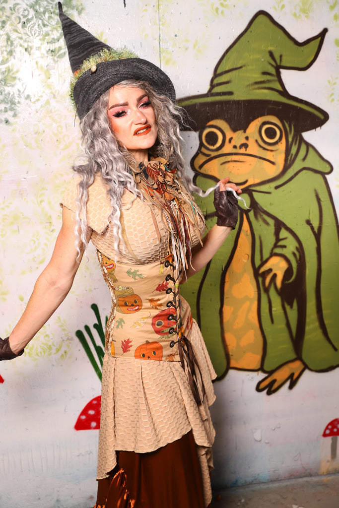 Wench Corset in Over the Garden Wall- Spooky Saturday Part 1