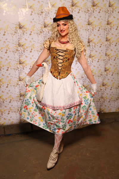 02. Oktoberfest Set #2 Elizabethan Corset + Hobbit Tulip Skirt + Apron *blouse sold separately* - Oktoberfest Sets Collection