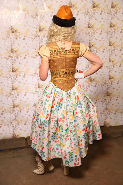 02. Oktoberfest Set #2 Elizabethan Corset + Hobbit Tulip Skirt + Apron *blouse sold separately* - Oktoberfest Sets Collection