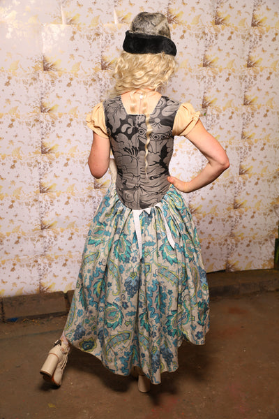 03. Oktoberfest Set #3: Elizabethan Corset + Hobbit Tulip Skirt + Apron *blouse sold separately* - Oktoberfest Sets Collection