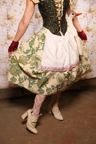 08. Oktoberfest Set #8: Elizabethan Corset + Hobbit Tulip Skirt + Apron *blouse sold separately* - Oktoberfest Sets Collection