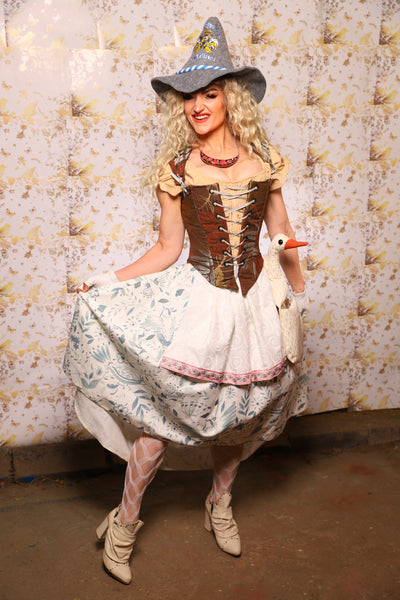 09. Oktoberfest Set #9: Elizabethan Corset + Hobbit Tulip Skirt + Apron *blouse sold separately* - Oktoberfest Sets Collection