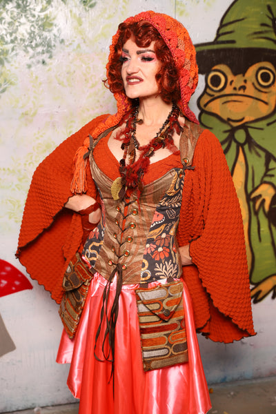 Petite Courtier in Toffee Swirl w/ Omens & Oddities Front Panels - Spooky Saturday Part 3