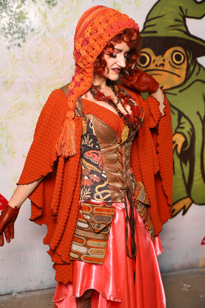 Petite Courtier in Toffee Swirl w/ Omens & Oddities Front Panels - Spooky Saturday Part 3