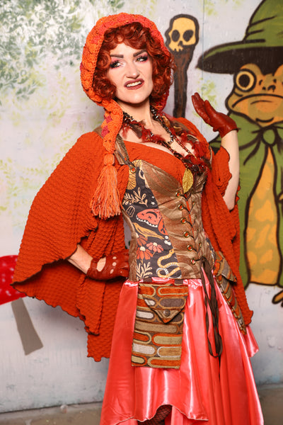 Petite Courtier in Toffee Swirl w/ Omens & Oddities Front Panels - Spooky Saturday Part 3