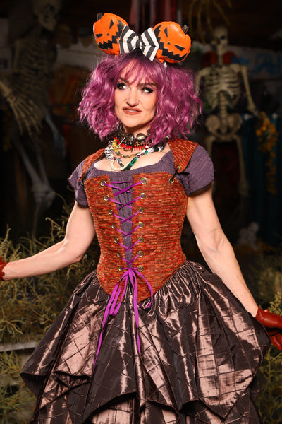 Elizabethan Corset in Emerald & Silver Medallion - Spooky Saturday Part 5