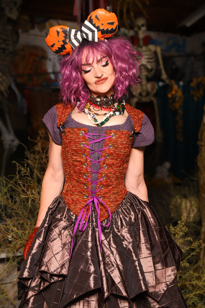 Elizabethan Corset in Emerald & Silver Medallion - Spooky Saturday Part 5