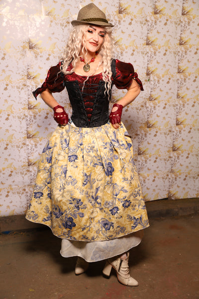 Elizabethan Corset in Black Filigree - Oktoberfest Sets Collection
