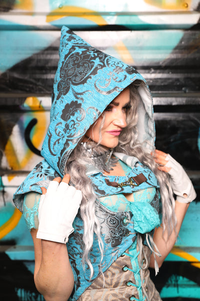64. Traveler's Hood in Turquoise & Silver Medallion - The "Love at Frost Sight" Collection