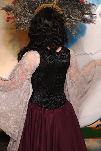 Triple Threat Overbust in Black Tendrils - The "Thrice as Nice" Collection