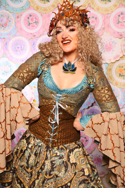 12. Detachable Flounce Sleeves in Relics of Atlantis - The Minerally Mine Collection