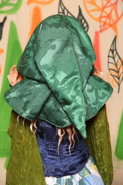 Traveler’s Hood in Shamrock Damask - Nimble Thimble Collection