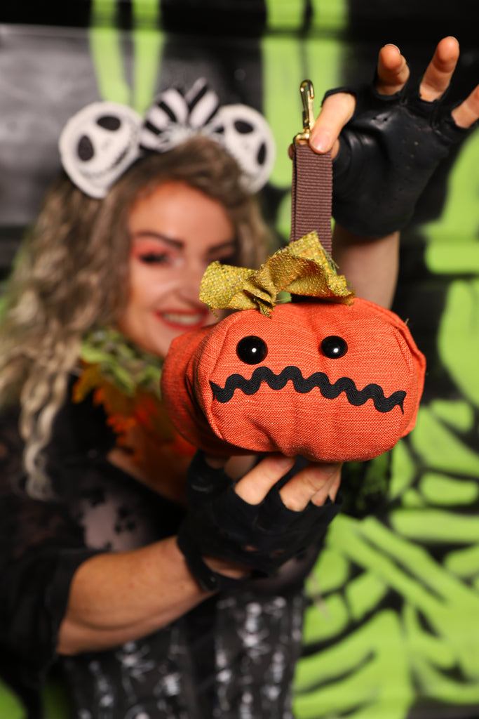 Clip-on SPOOPY THE PUMPKIN - Spooky Saturday Part 8