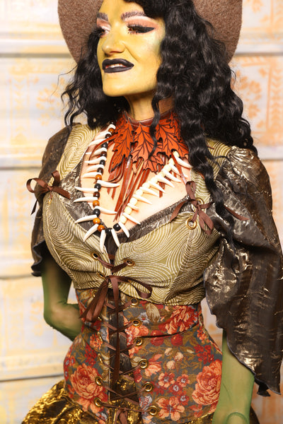 Cropped Courtier in Circle Light Moss - "The Onions & Ogres Collection"