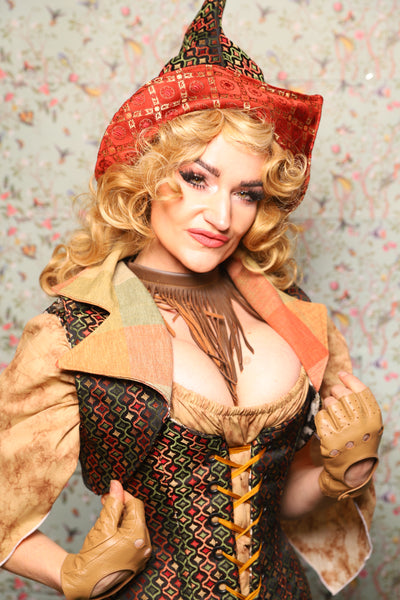 20. Cropped Vest with Pointed Collar in Troubadour Jacquard - March of the Ides Collection