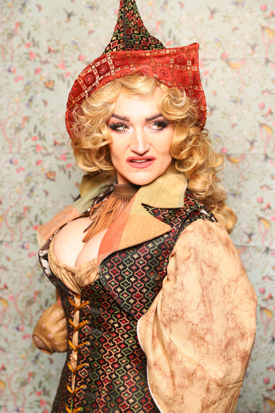 20. Cropped Vest with Pointed Collar in Troubadour Jacquard - March of the Ides Collection