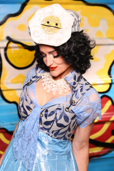 Cropped Courtier w/collar in Willow Porcelain – "Wakey Wakey Eggs & Bakey" Collection