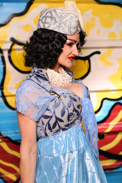 Cropped Courtier w/collar in Willow Porcelain – "Wakey Wakey Eggs & Bakey" Collection