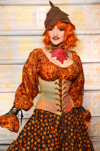 Petite Wench in Autumnal Picnic - Day 5 of 13 Days of Halloween 2025