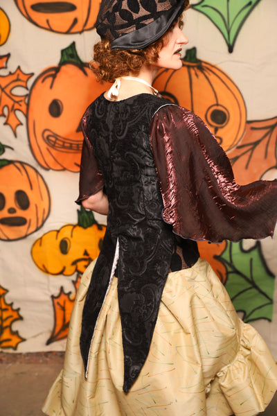 Tailed Cropped Vixen in Black Medallion - "The Knotty Wood" Collection