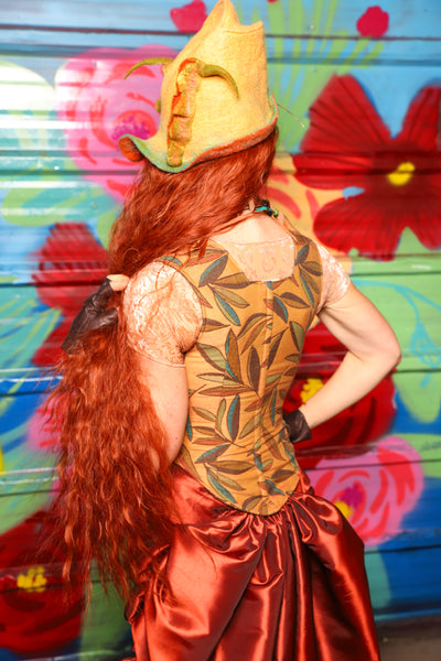 Elizabethan Corset in Wild Unknown - Day 9 of "Celebrating 22 Years of Damsel"