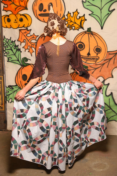 Tulip Skirt in Quilt Circles - "The Knotty Wood" Collection