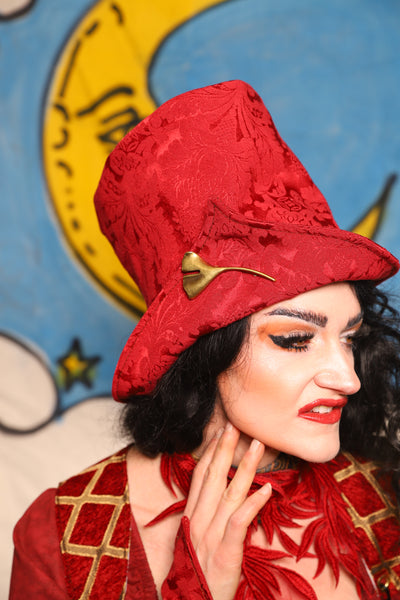 Regency Top Hat in Scarlet Medallion - The Goldenberry Collection
