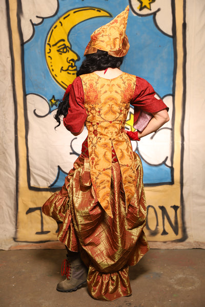 Tailed Cropped Vixen in Cornbread Floral - The Goldenberry Collection