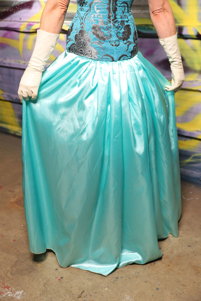 Tulip Skirt in Snow Queen Satin - Day 19 of "Celebrating 22 Years of Damsel"