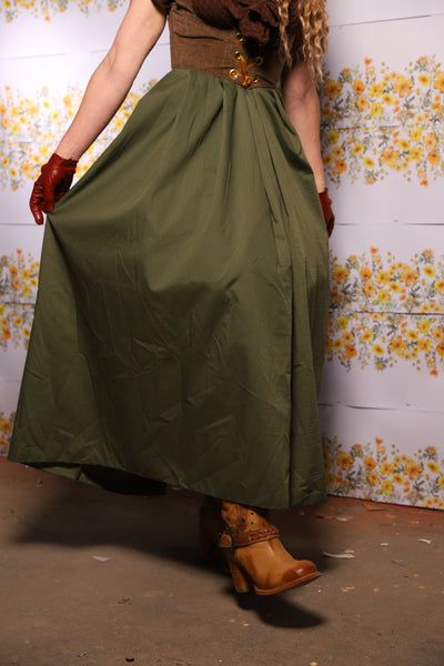 61. Tulip Skirt In Fern Green Cotton - The Leave It To Beaver Collection