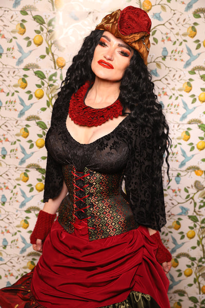 Petite Wench in Troubadour Jacquard - The Wandering Minstrel Collection